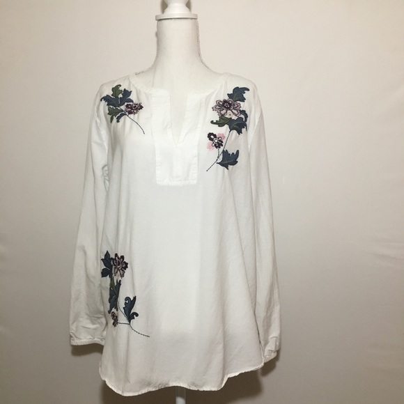 Ann Taylor Factory Tops - Ann Taylor Factory Embroidered Tunic